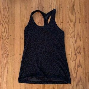 Black cheetah lulu tank